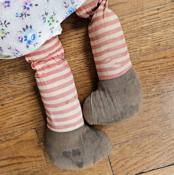 Antique Raggedy Anne Doll - Picture 6 of 8